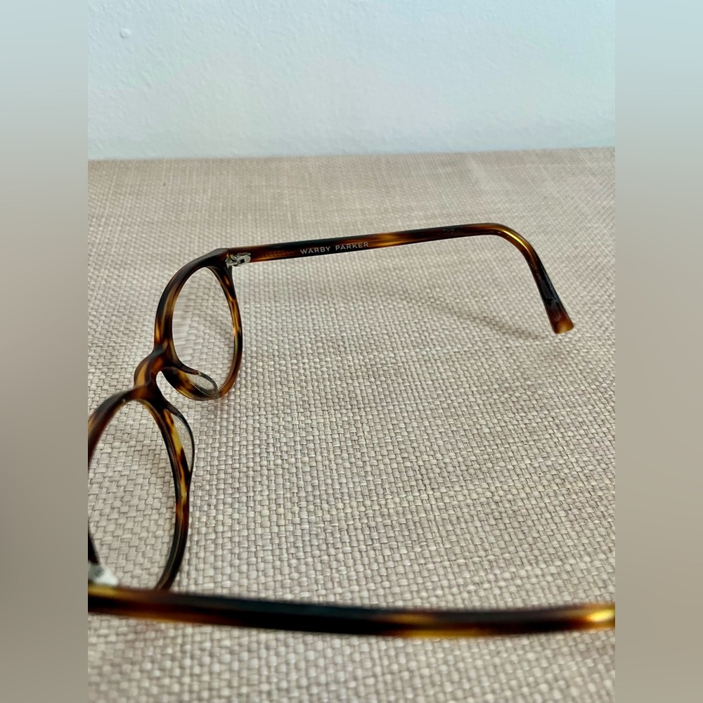 Warby Parker Round Tortoiseshell Optical Frames in Sugar Maple - Picture 7 of 9